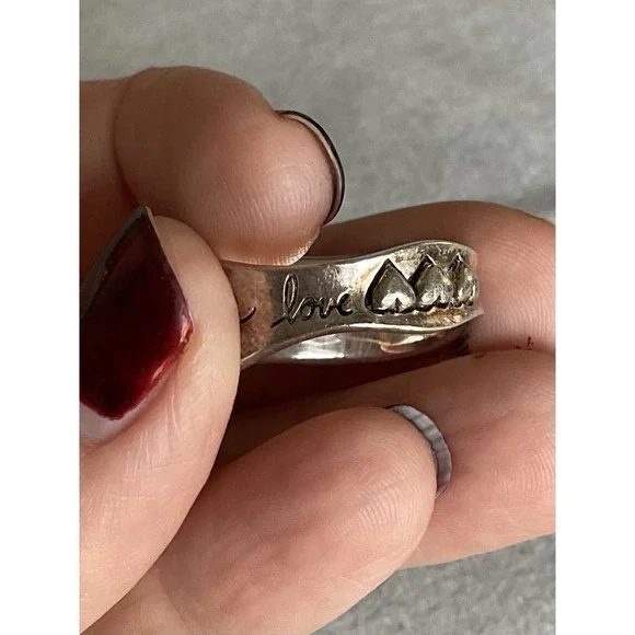 925 LA Stamped Sterling Silver Peace Love Harmony Engraved Ring Size 9 - Picture 7 of 11